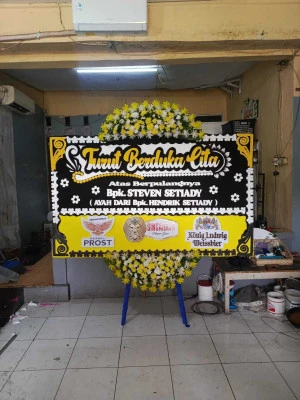 Papan Bunga di Ketangi Pamotan